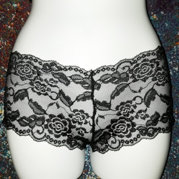 Black Rose Sheer Lace Bralette Cheeky Panty Set - Picture 7 of 8